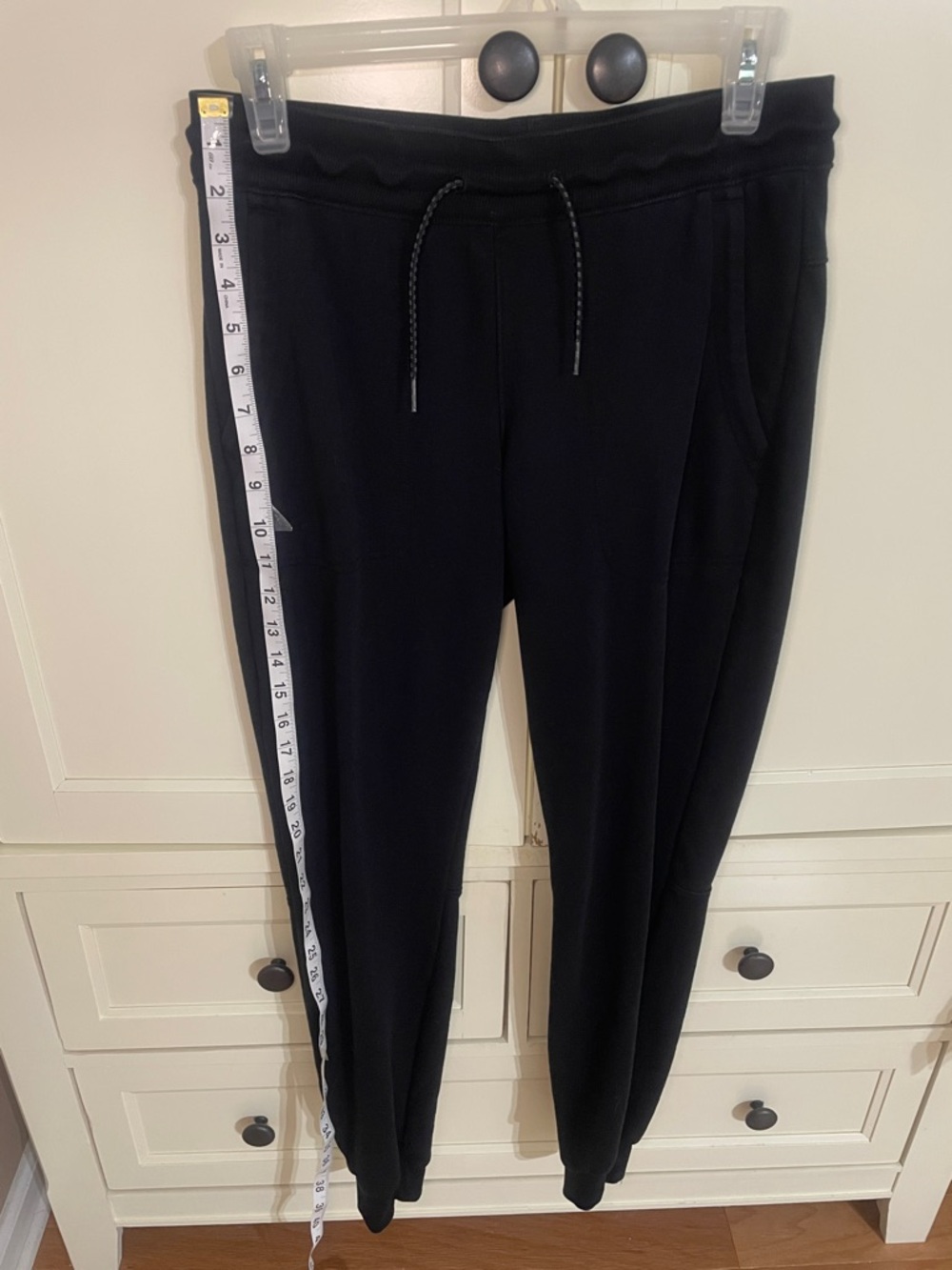 Columbia Sportswear Women’s Black Sweatpants. Size S